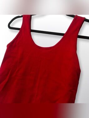 Primark Ribbed Bodysuit 
Great condition 
XL
Red